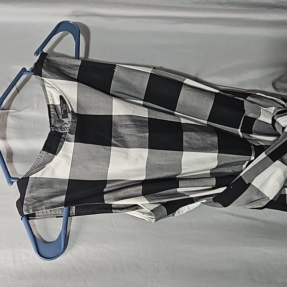 Ann Taylor Dresses & Skirts - Ann Taylor Black and White Checkered Midi Dress